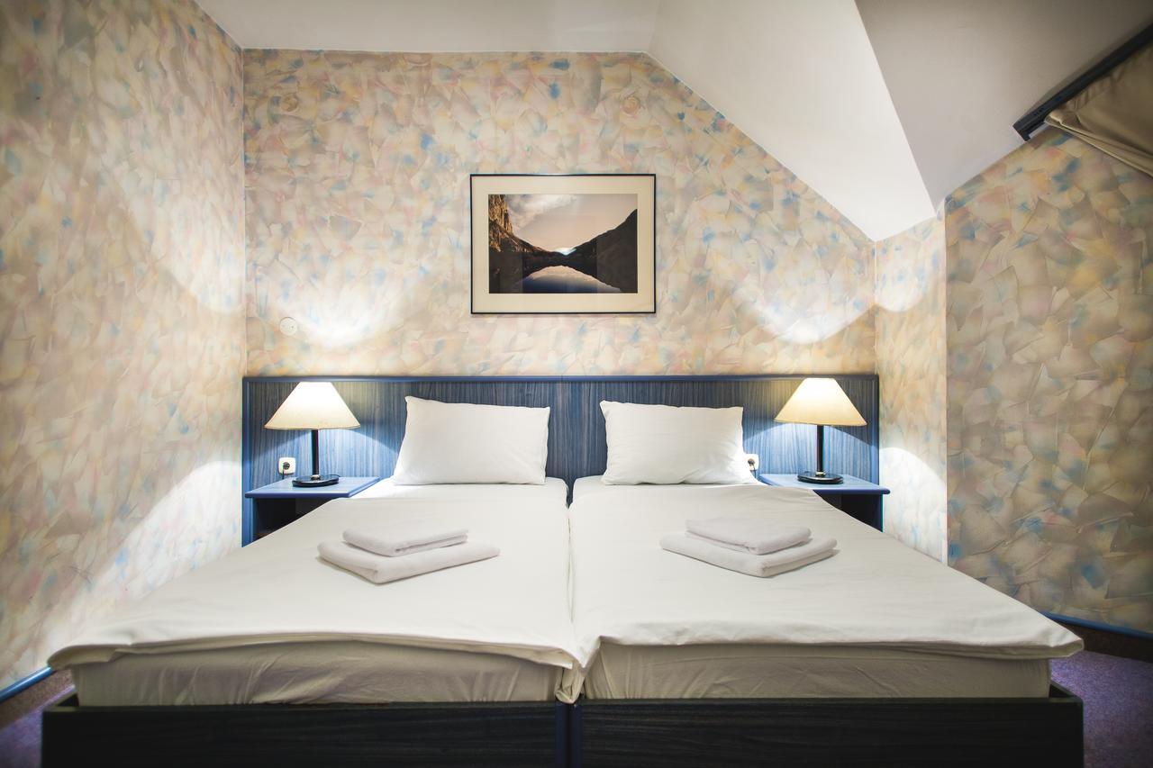Hotel Dravograd 外观 照片
